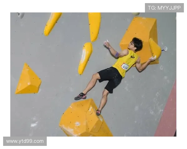 广州攀岩队边路渗透战术解析与攀岩热点探讨 广州攀岩队边路渗透战术解析与攀岩热点探讨