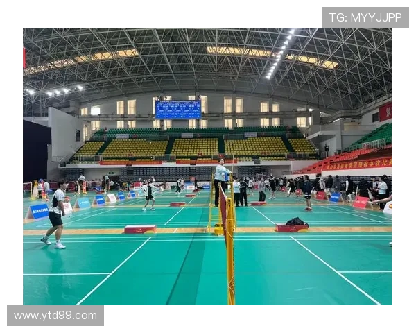 成都羽毛球队在全国羽毛球速度排行榜中荣登第八名展现出强劲实力